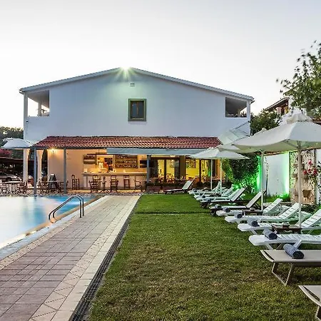 Hotel Paradise Corfu 3*