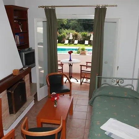 Paradise Corfu Hotell 3*