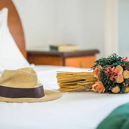 Paradise Corfu Hotell 3*
